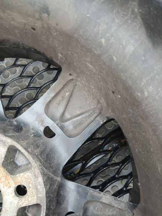 Диск литой R18 / 6x139.7 J9.0 20ET DIA66 (б/у)