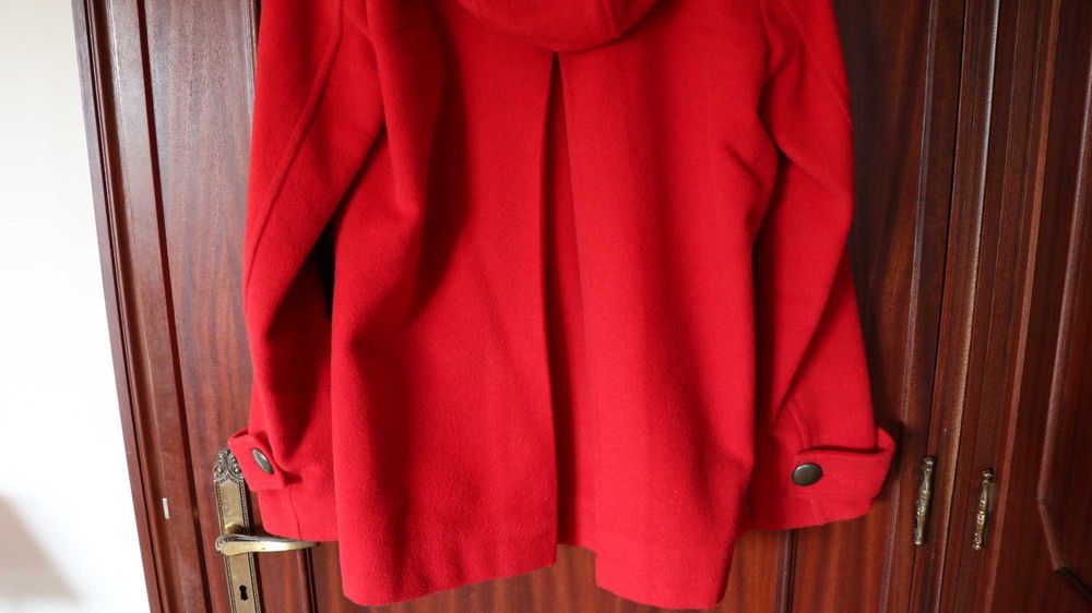 Casaco vermelho da Mosh