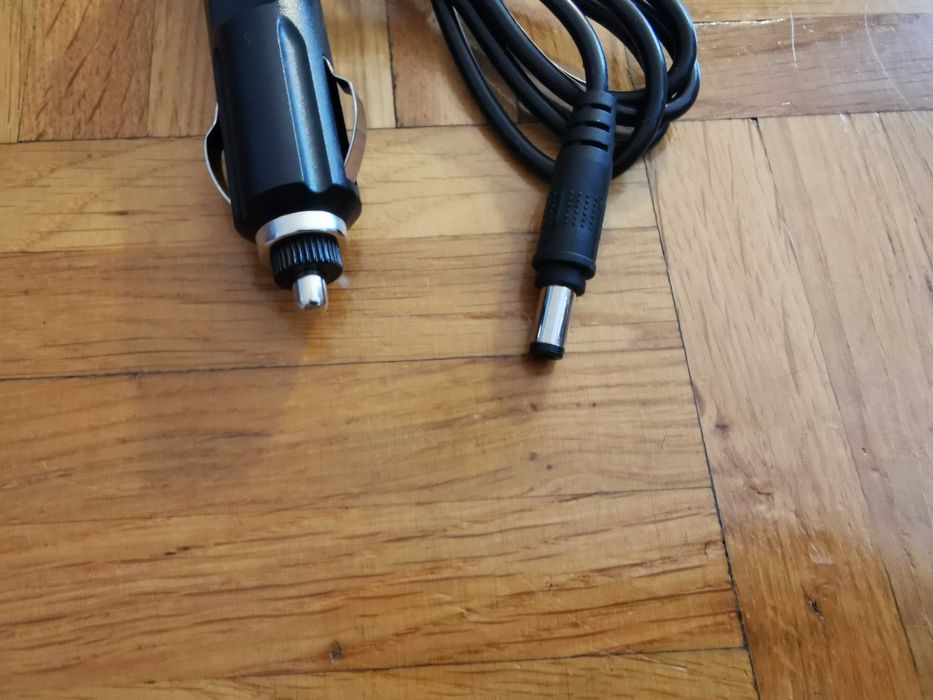 Nowa ładowarka samochodowa adapter