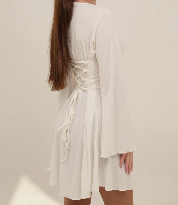 Сукня біла на завʼязках