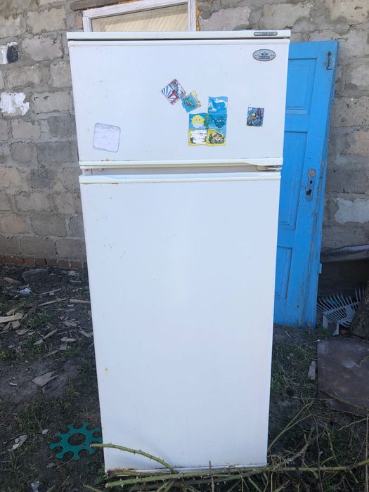 Холодильники б/у в не робочому стані