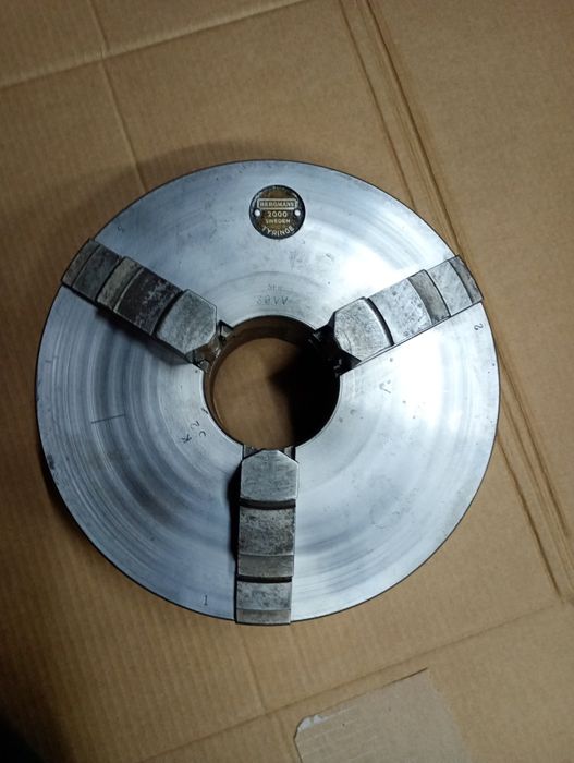 Uchwyt Tokarski 230mm