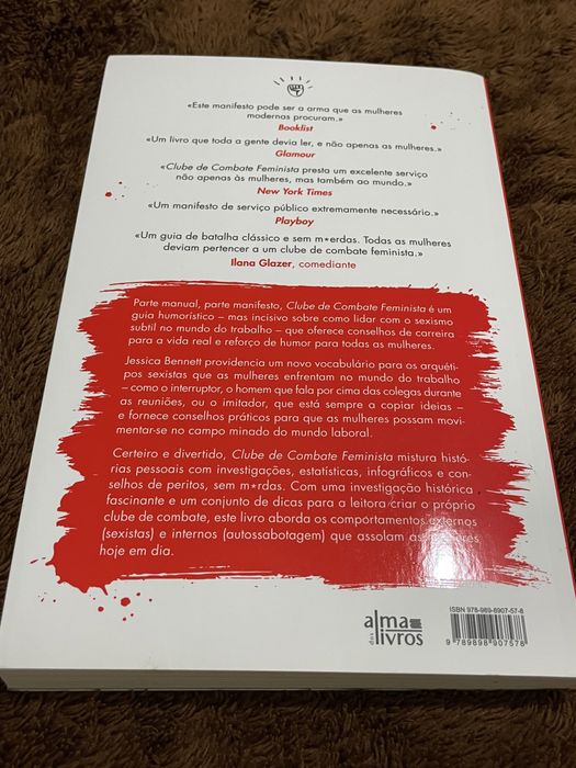 Livro Clube de Combate Feminista - NOVO