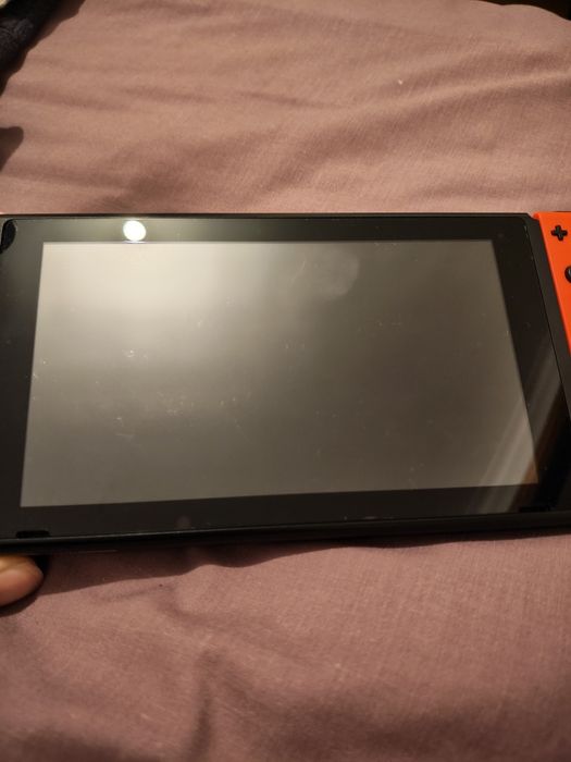 Nintendo Switch c/caixa e carregador