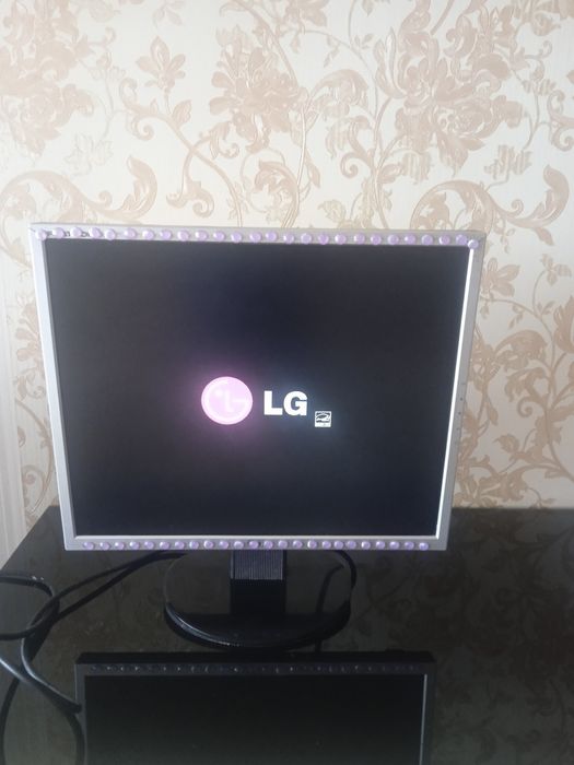 Монітор для комп'ютера