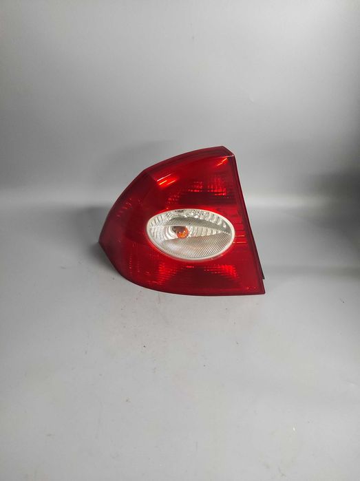 FORD FOCUS Mk2 Lift Sedan, Lampa tylna lewa,