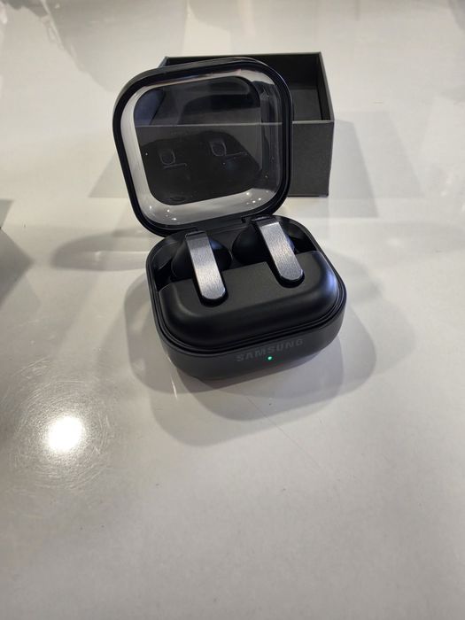 Phones galaxy buds 4 pro Samsung