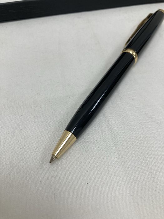 Caneta Esferográfica Momento Pierre Cardin