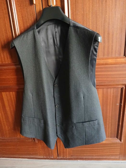 Fato completo de inverno,para homem. Marca: Carlo Viscontii