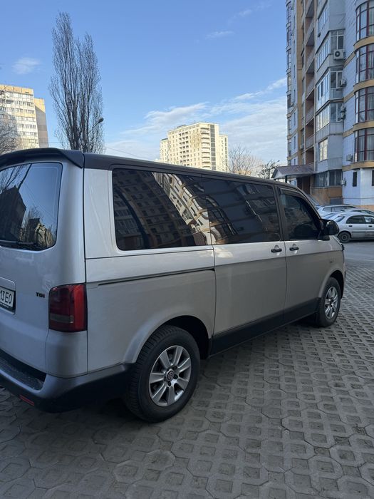 Volkswagen  multivan продам бус от хозяина