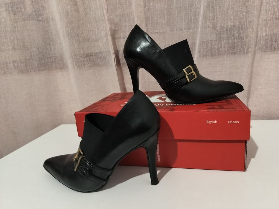 Sapato de salto alto