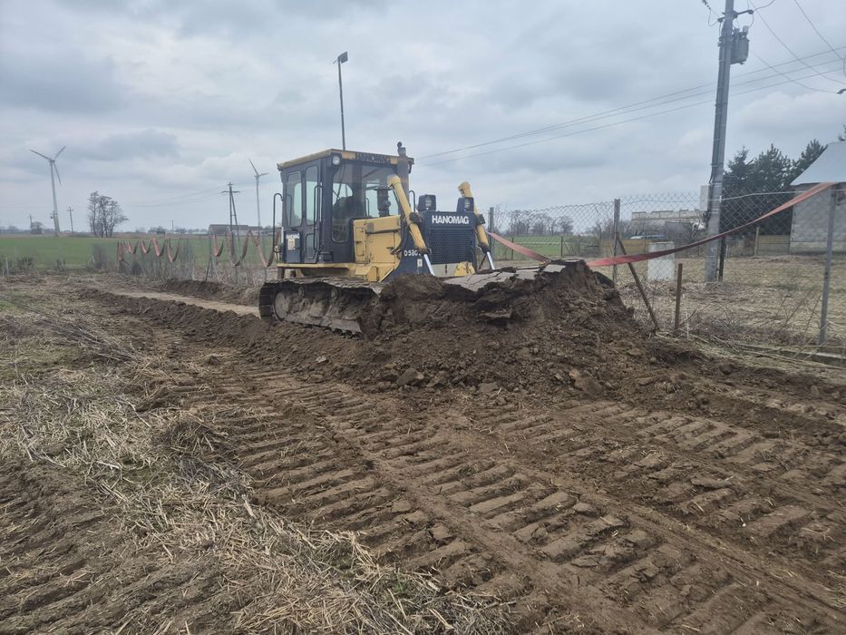 Usługi równiarką 2D,koparką, spycharką– szybko i solidnie