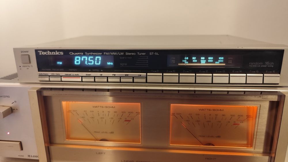 Tuner AM/FM Stereo Technics ST-5 (82-84)