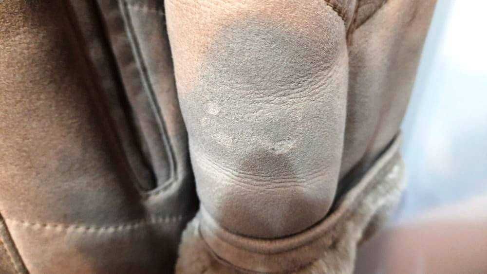 Kożuszek damski z kapturem - beżowy