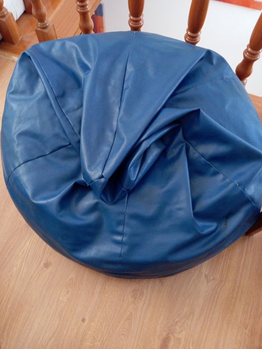 Puff Napa azul escuro