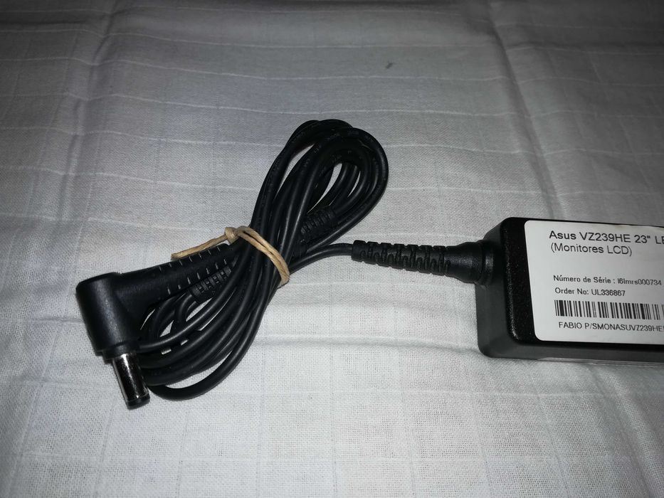 carregador asus ac/dc adapter model: adp-40kd (para computador)424125225396480001