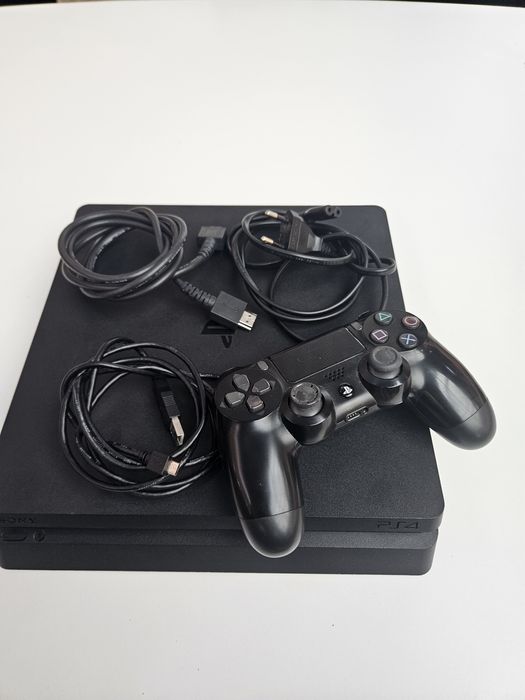 Vendo PS4 Slim 1 TB