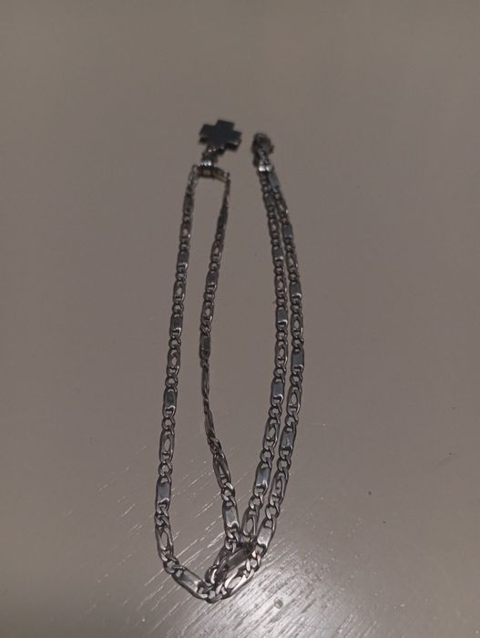 Продам серебряную цепочку 925 проба.