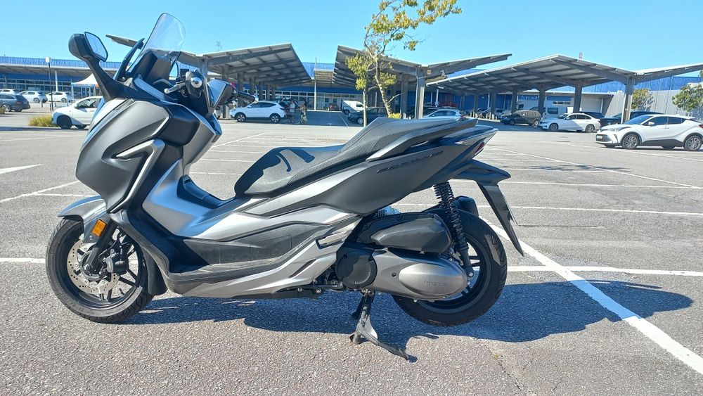 Vendo Honda Forza 300