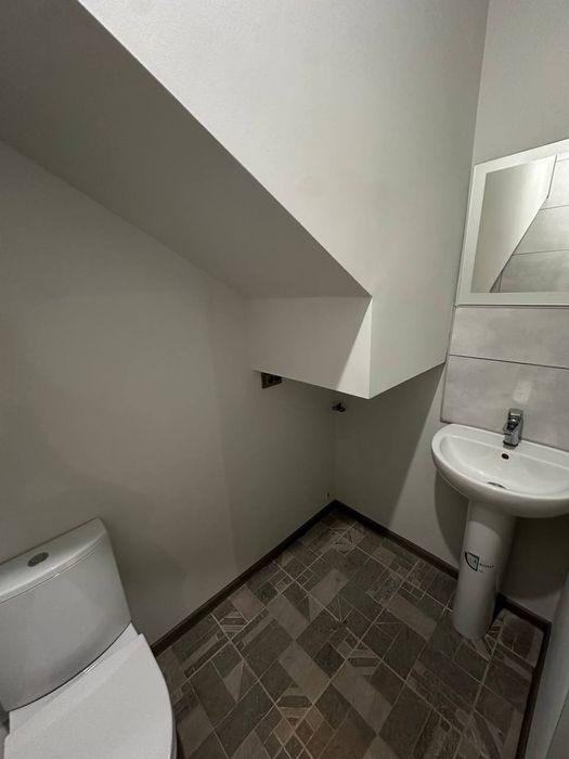 ВЛАСНИК!Будинок з ремонтом 160 м2+ Автонавіс 60м2,с.Білогородка