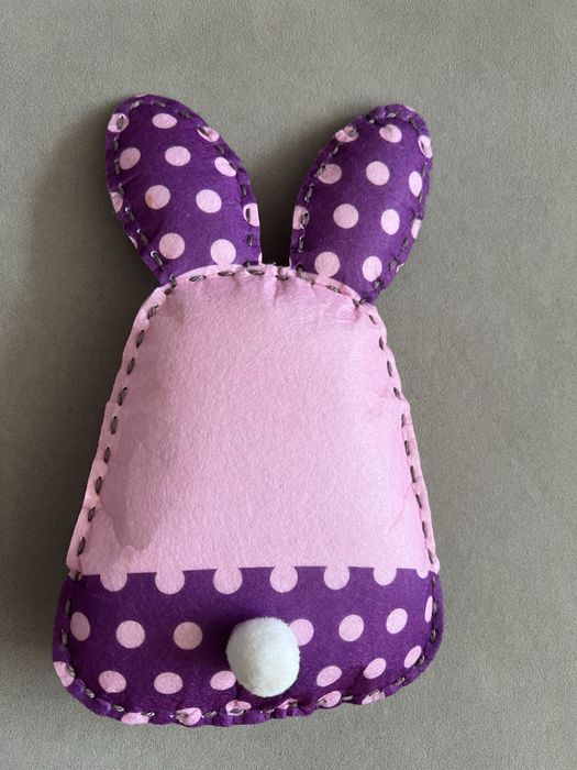 Boneco Coelhinho Artesanal – Feito à Mão e Super Fofo!