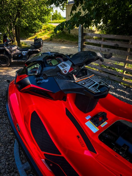 У продажі BRP Sea-doo RXP-X 300 2017р !