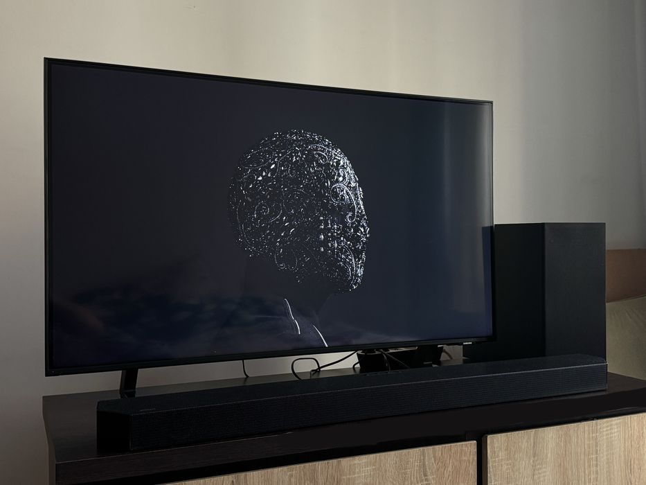 Телевізор - Samsung Crystal UHD