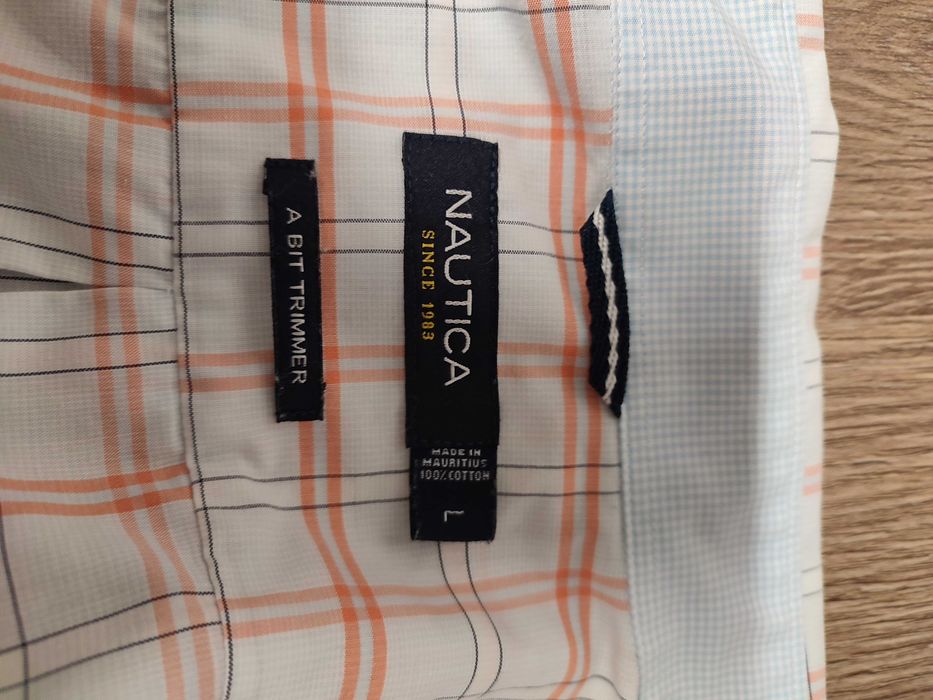 Camisa Nautica Homem Tamanho L / 15 €.