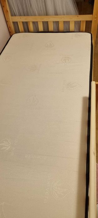 Cama MONTESSORI Homa com 2 gavetas e colchão incluído.