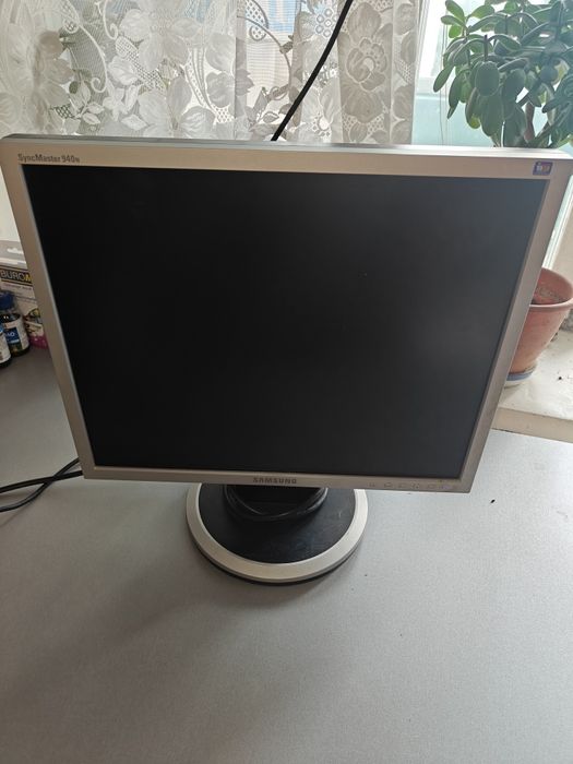 Монітор Samsung 940N
