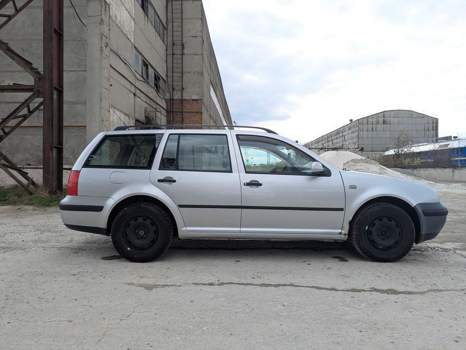 Фольцваген Гольф 4 бензин 1.6 VW Golf 4 1.6 MPI