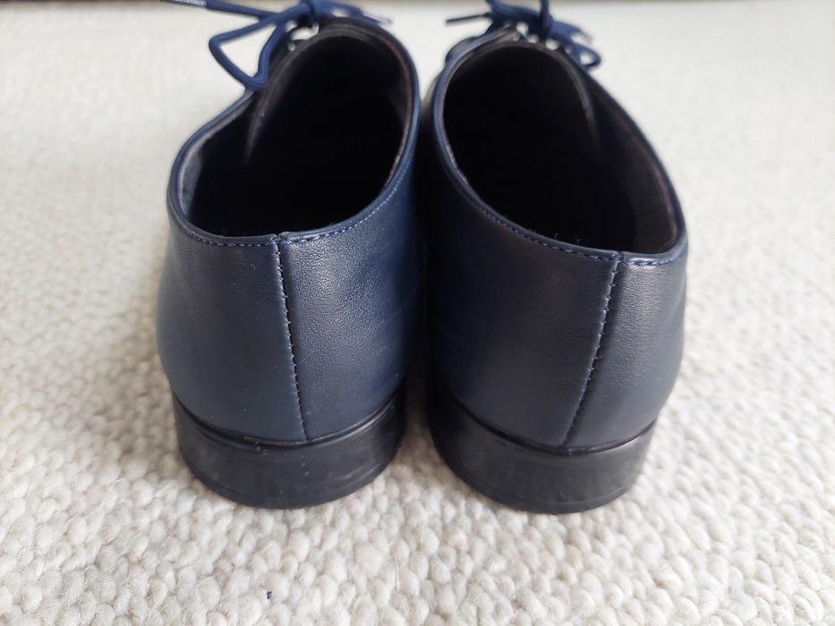 Eleganckie buty chłopięce (komunijne)