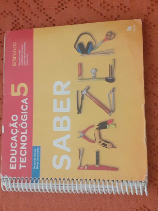 Vendo Livro Educação Tecnológica- 5°/6° anos