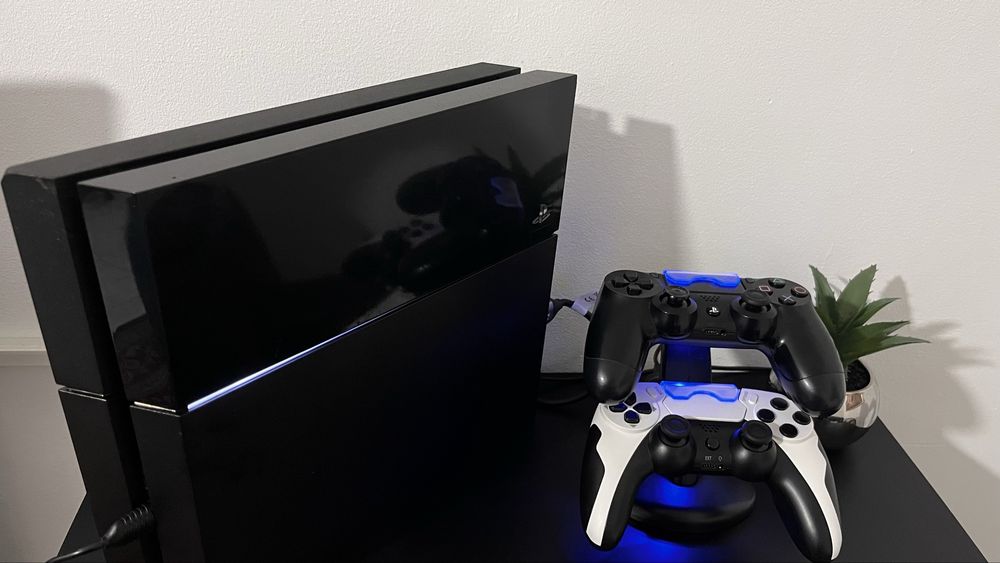 PLAYSTATION 4 A Venda Muito Bem Estimado!