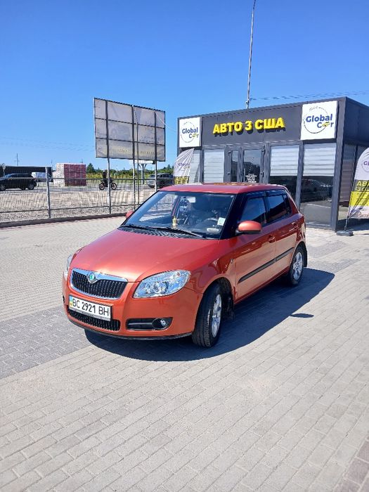 Продається  дуже комфортне  і зручне авто. З сучасним абрейтом.