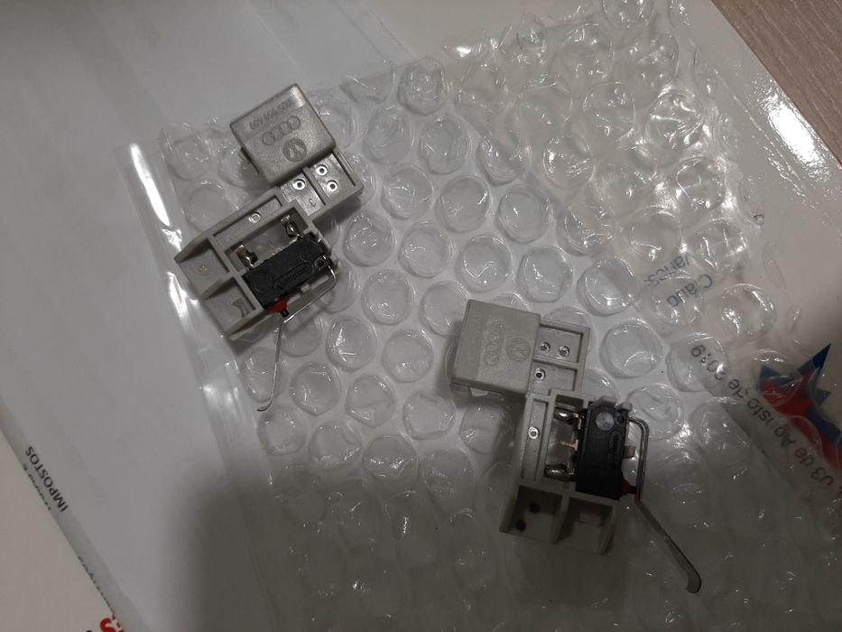 Micro switch Audi A4 abertura mala