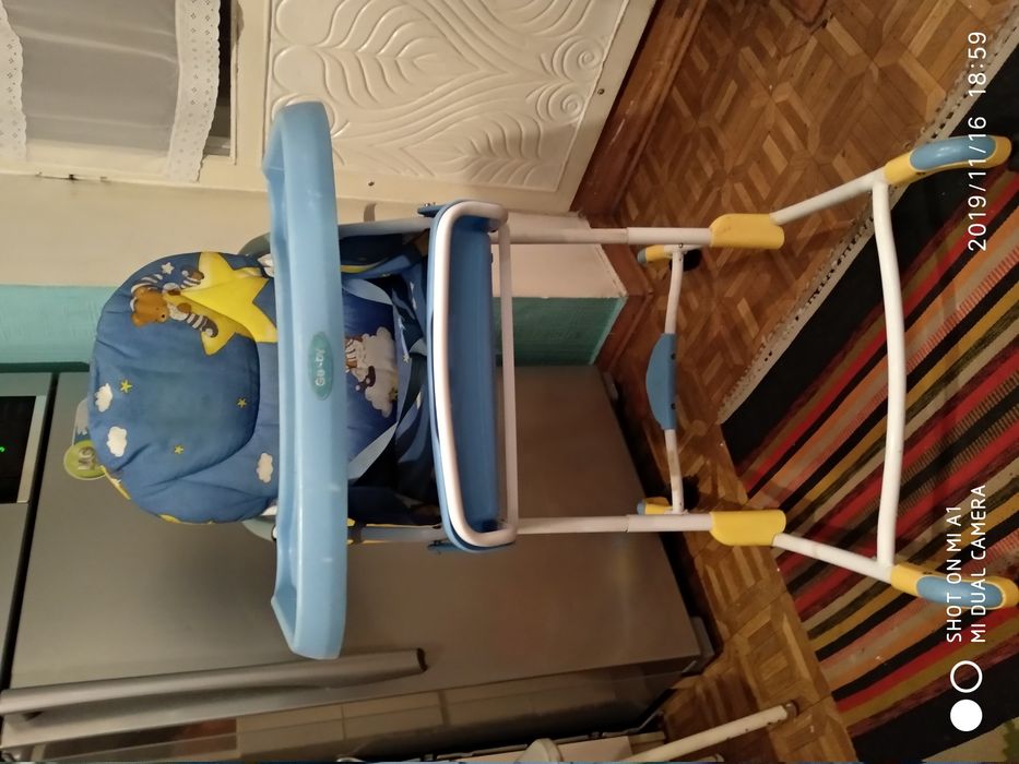 Стул для кормления ребенка. Без торга