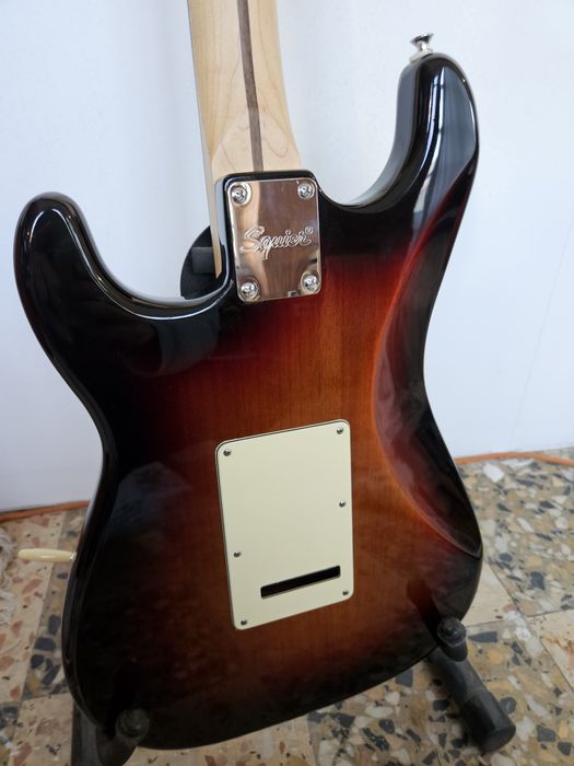 Squier stratocaster