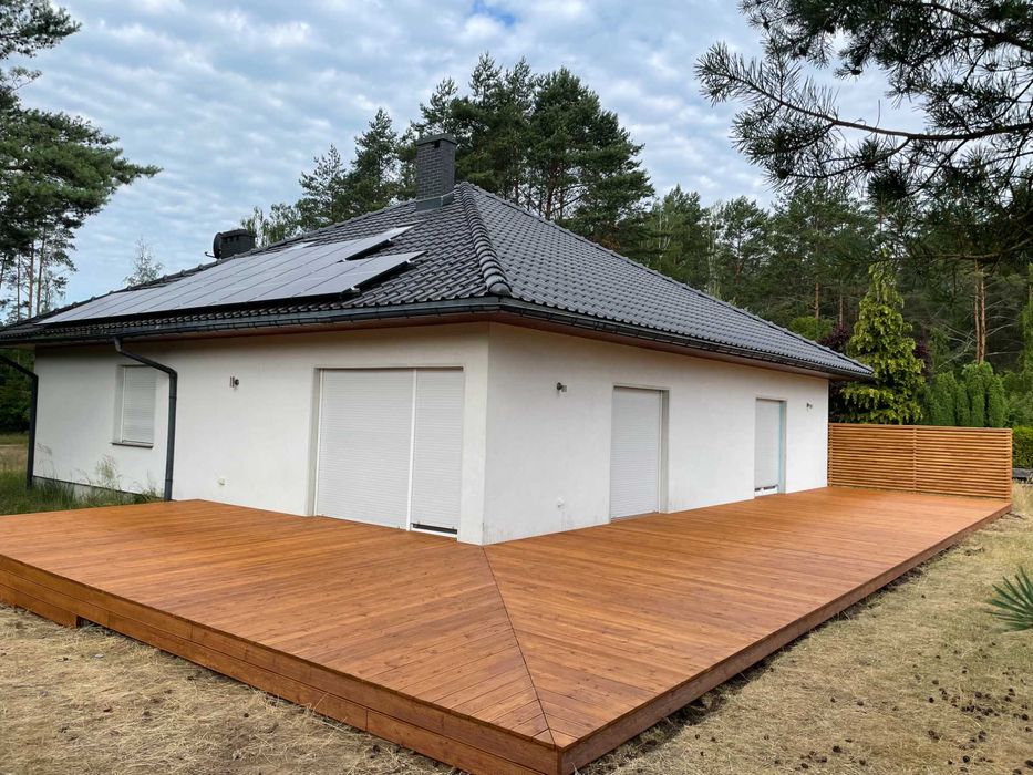 Taras z drewna i kompozytu