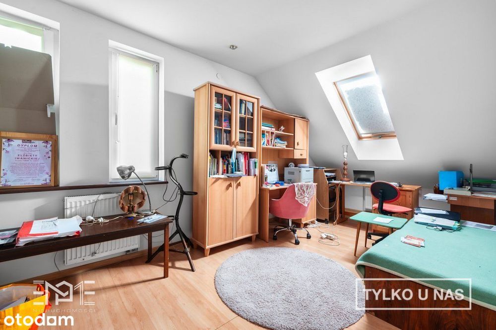 Ekonomiczny dom wolnostojący do życia i biznesu