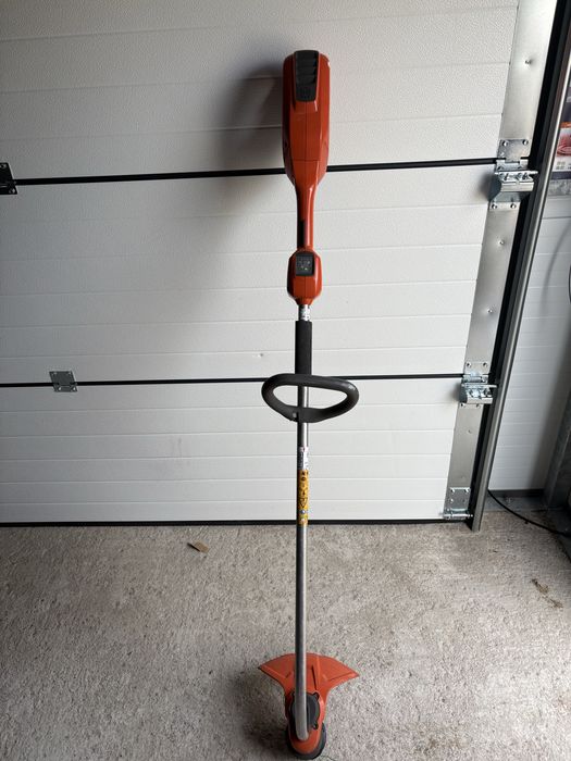 Podkaszarka husqvarna 136 LiC body