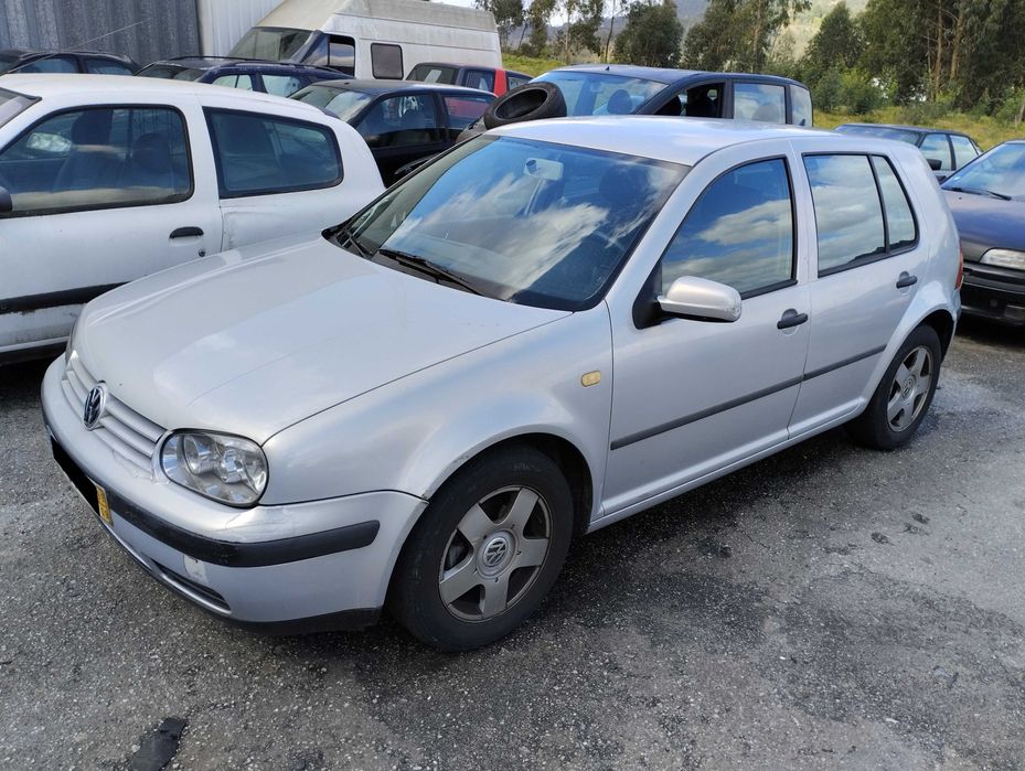 VW Golf 1.4 Só Para Peças Motor Avariado