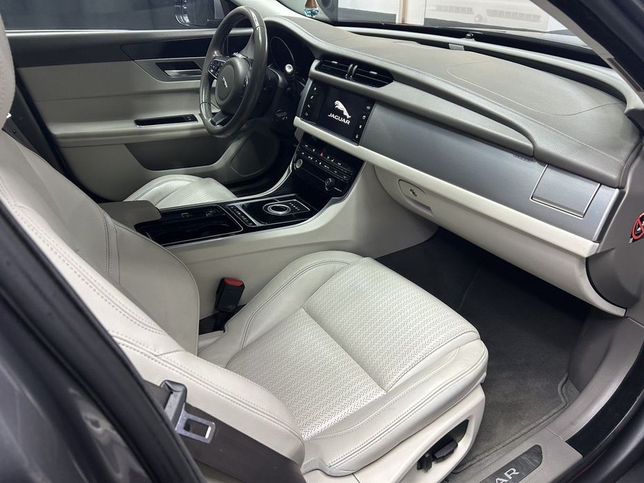 Jaguar XF 2.0 D Prestige Aut.