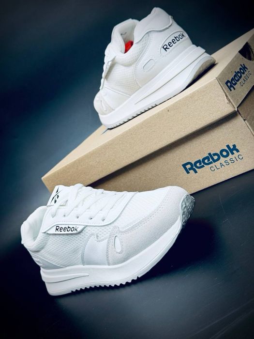 Шкіряні жіночі кросівки Reebok•кросовки рібок•веснянке жіноче взуття