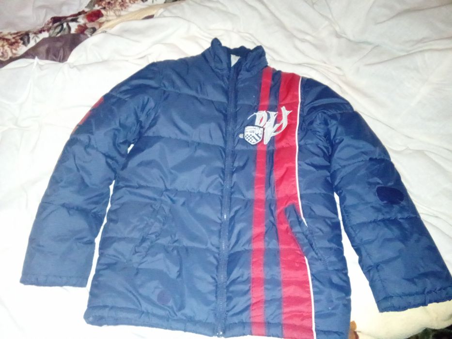 продам пуховик на мальчика