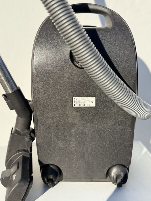 Пылесос  Miele  EcoLine S 8340