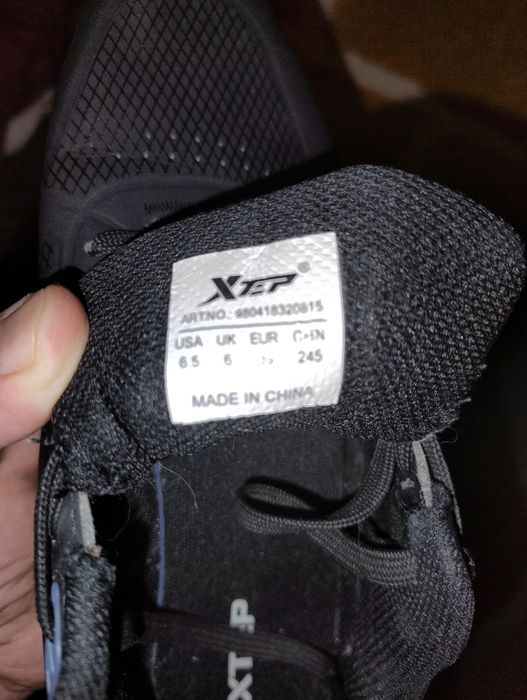 Кроссовки женские  XTEP