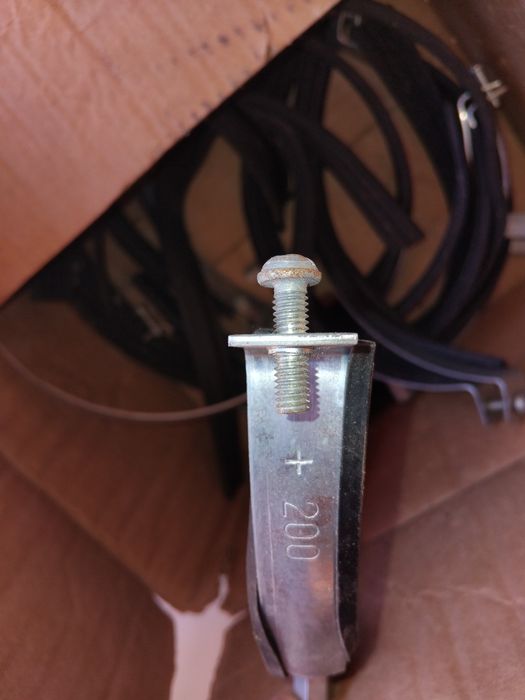 Abraçadeiras metálicas 200 e 300 mm e união metalica 190 mm