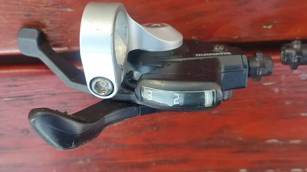 Manetki Shimano STX RC  3x8