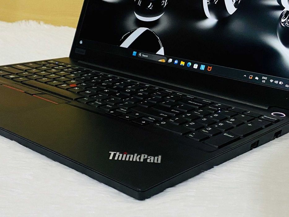 Lenovo Octacore 15.6" i5/16GB/385Nvme classe Profissional